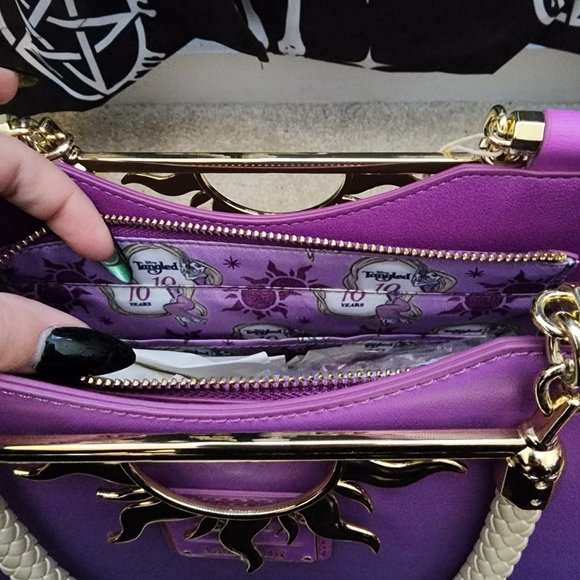 BNWT Tangled Floating Lights Loungefly RARE Crossbody Bag - Picture 7 of 8